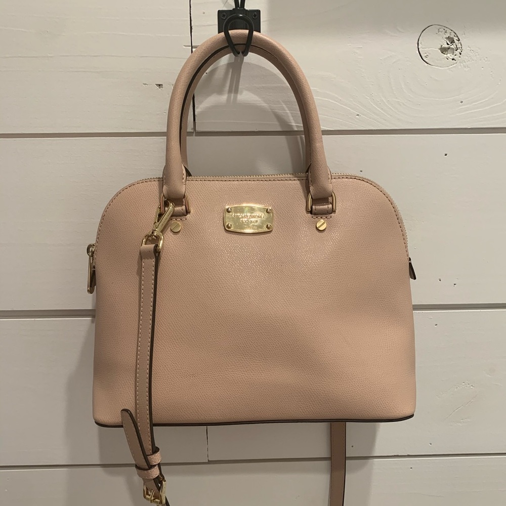 ♥️💼AUTHENTIC Michael Kors EMMY Dome Bag